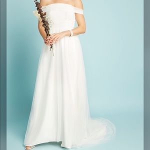 Off the shoulder tulle Wedding Dress